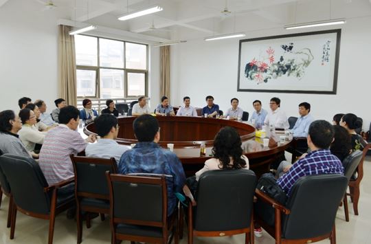 与海宁高级中学教师交流