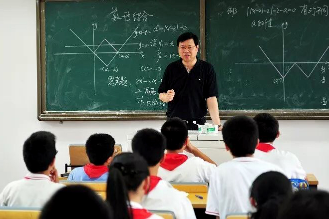熊斌教授参与数学教育推广活动