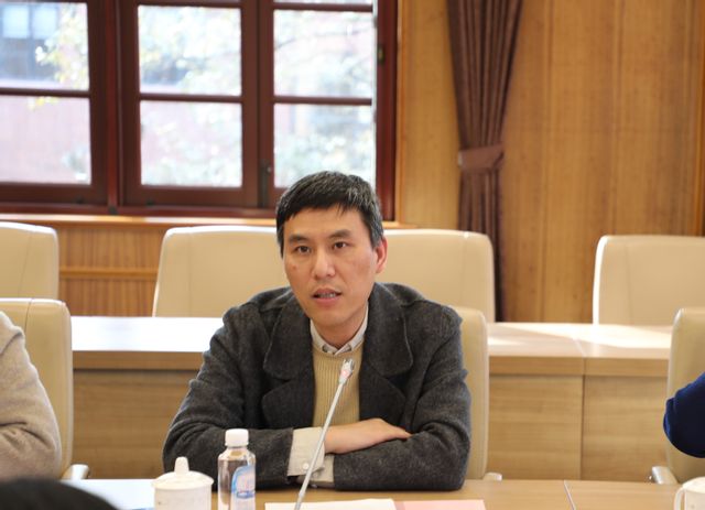 校党委副书记孟钟捷致辞.JPG
